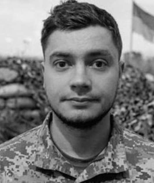 Павло Курапов